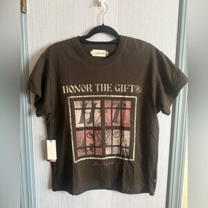 Honor The Gift® Women’s “Window” Graphic Tee –  Size M, NWT